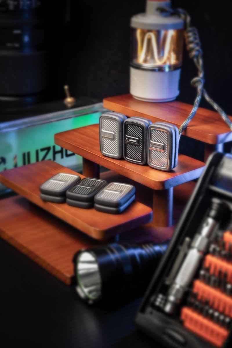 Armor Trick Slider – Replaceable Protective Frames, Floating Slider, Tuning-Fork Sound