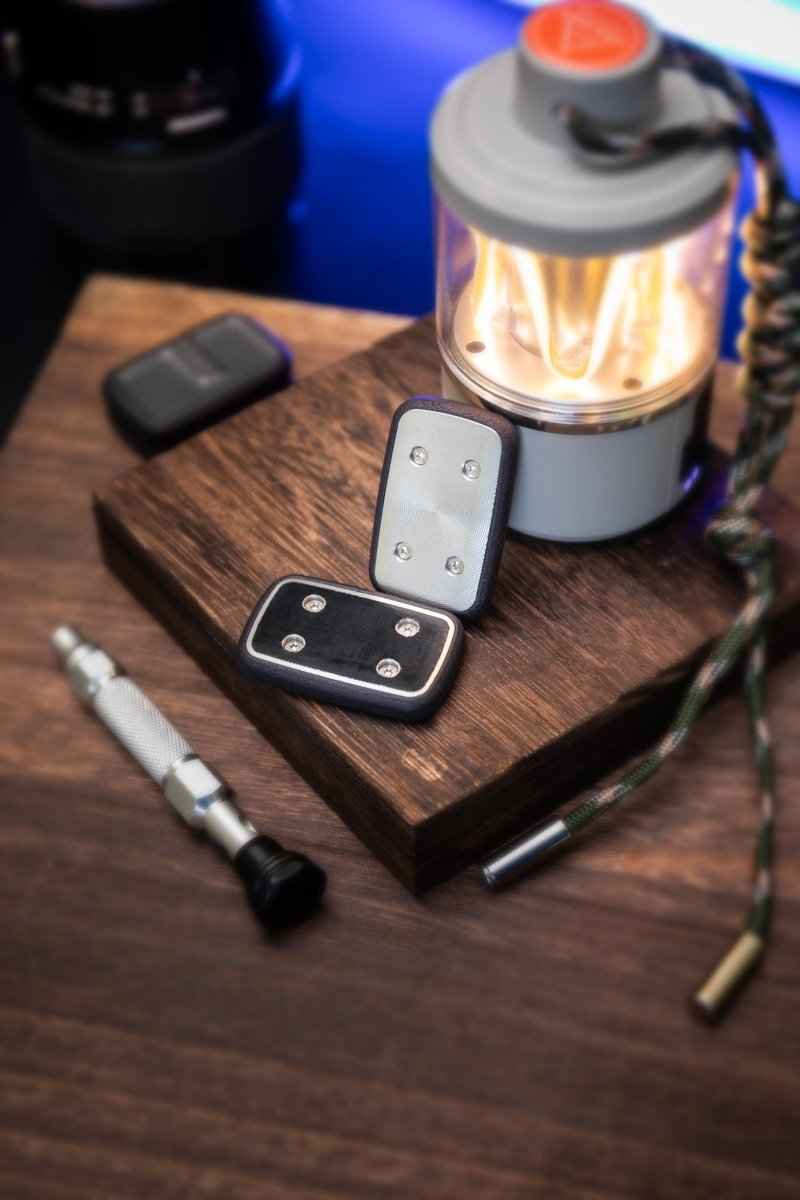 Armor Trick Slider – Replaceable Protective Frames, Floating Slider, Tuning-Fork Sound