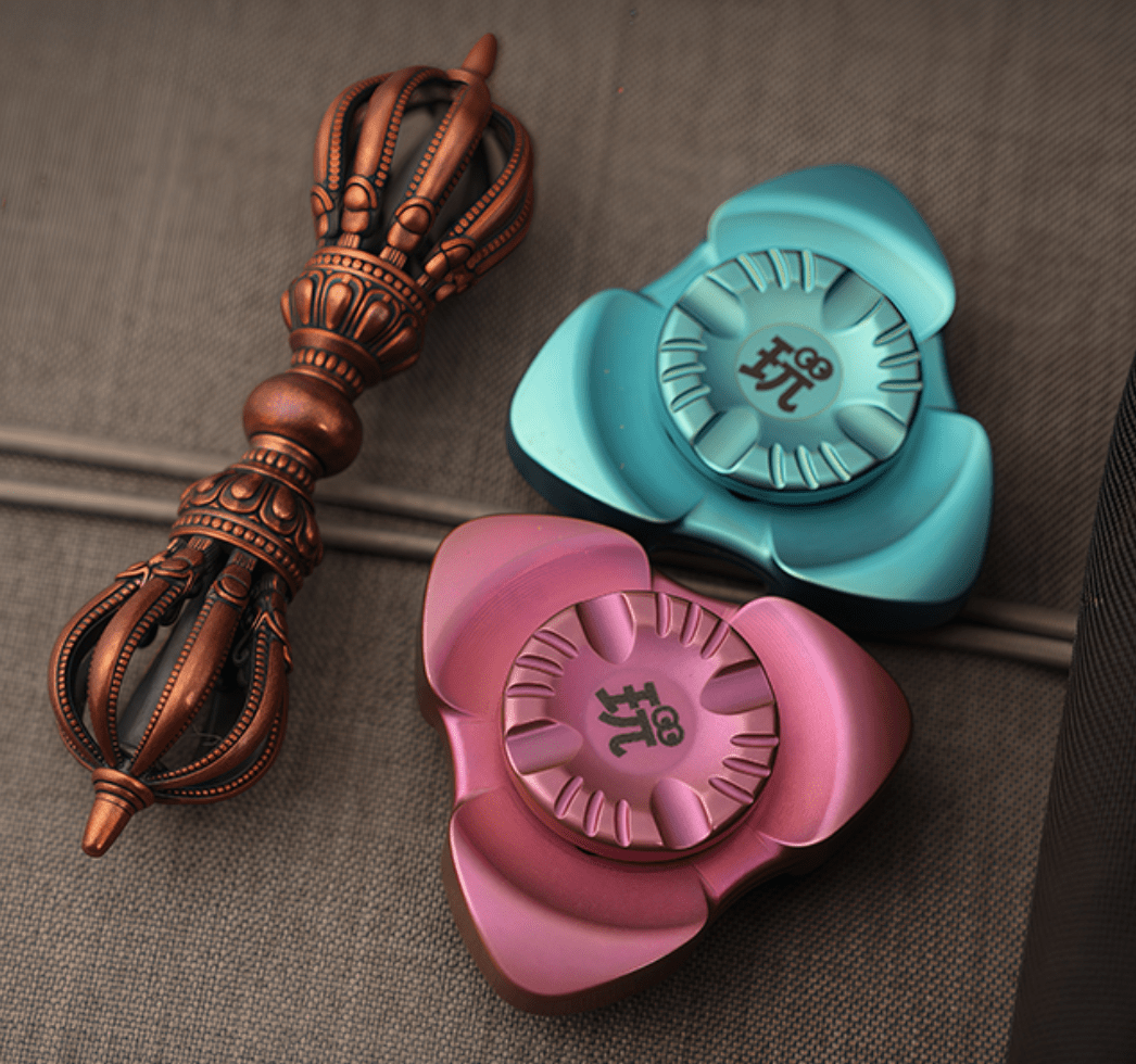 Exorcise Demons — Sangye Three-Leaf Titanium Spinner | CNC Premium Fidget Toy - gamerstoretoysFidgetSppiner