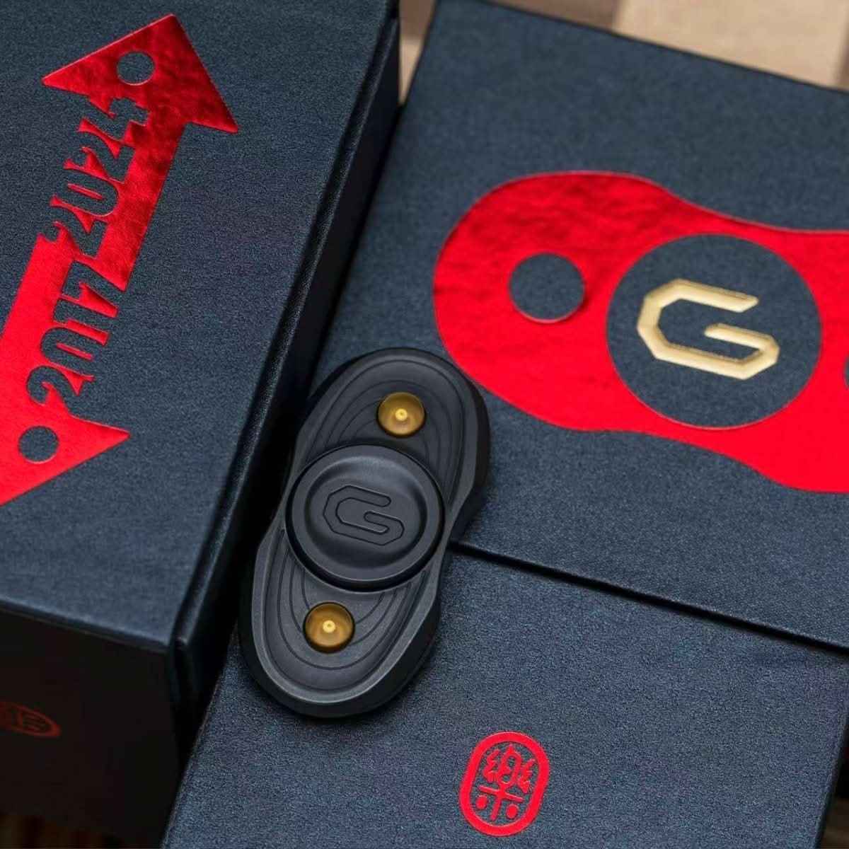 Gamer 2.0 Heavy-Duty Two-Leaf Fidget Spinner - EDC Stress Relief Toy