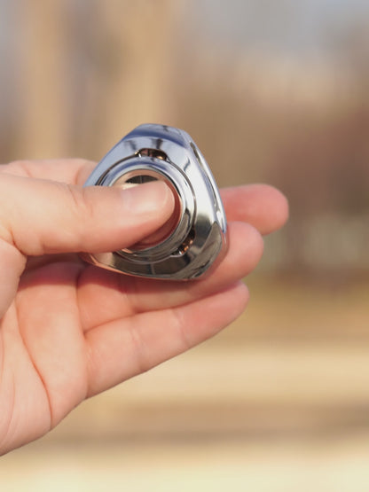 Fusion Magnetic Fidget Spinner – Tokamak-Inspired Hollow Rotor, Multi-Mode Magnetic & Bead Interaction Fidget Toy