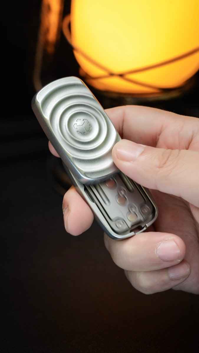 Ripple Tuning Fork Slider – Tuning-Fork Core, Soft-Rebound Feel, Dual-Layer Design