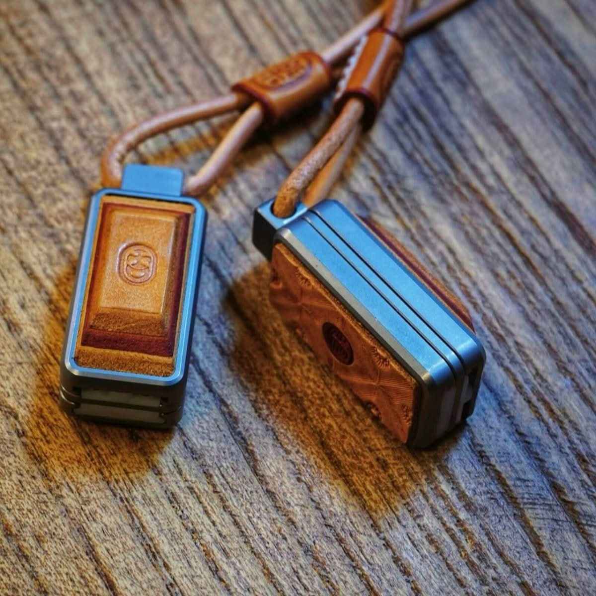 Vintage Leather & Metal EDC Slider - Auspicious 'Ji' Embossed Stress Relief Toy