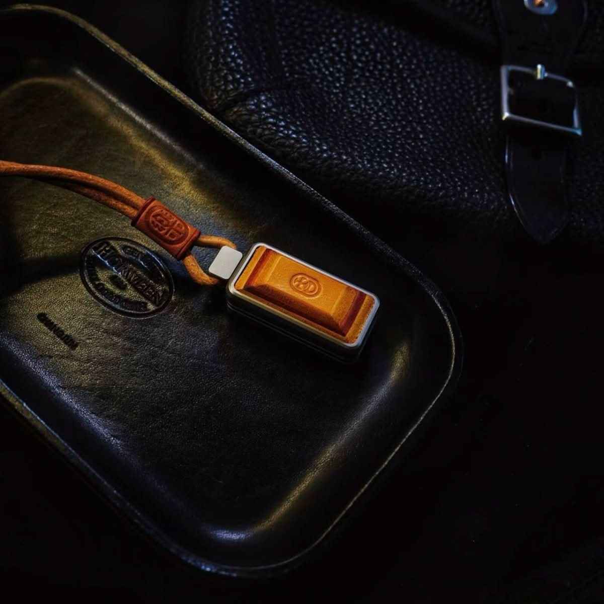 Vintage Leather & Metal EDC Slider - Auspicious 'Ji' Embossed Stress Relief Toy