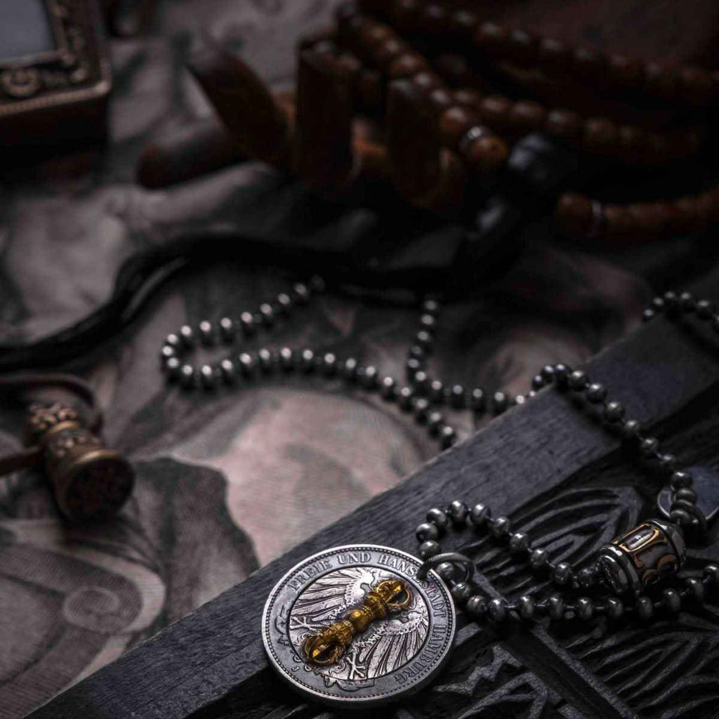 Vintage Round Hobo Coin Pendant - Men's Trendy EDC Accessory