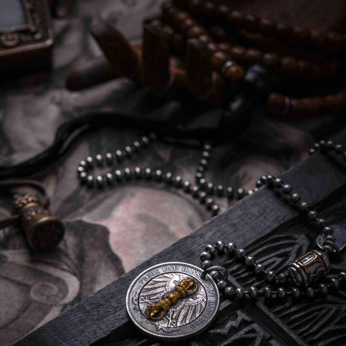 Vintage Round Hobo Coin Pendant - Men's Trendy EDC Accessory