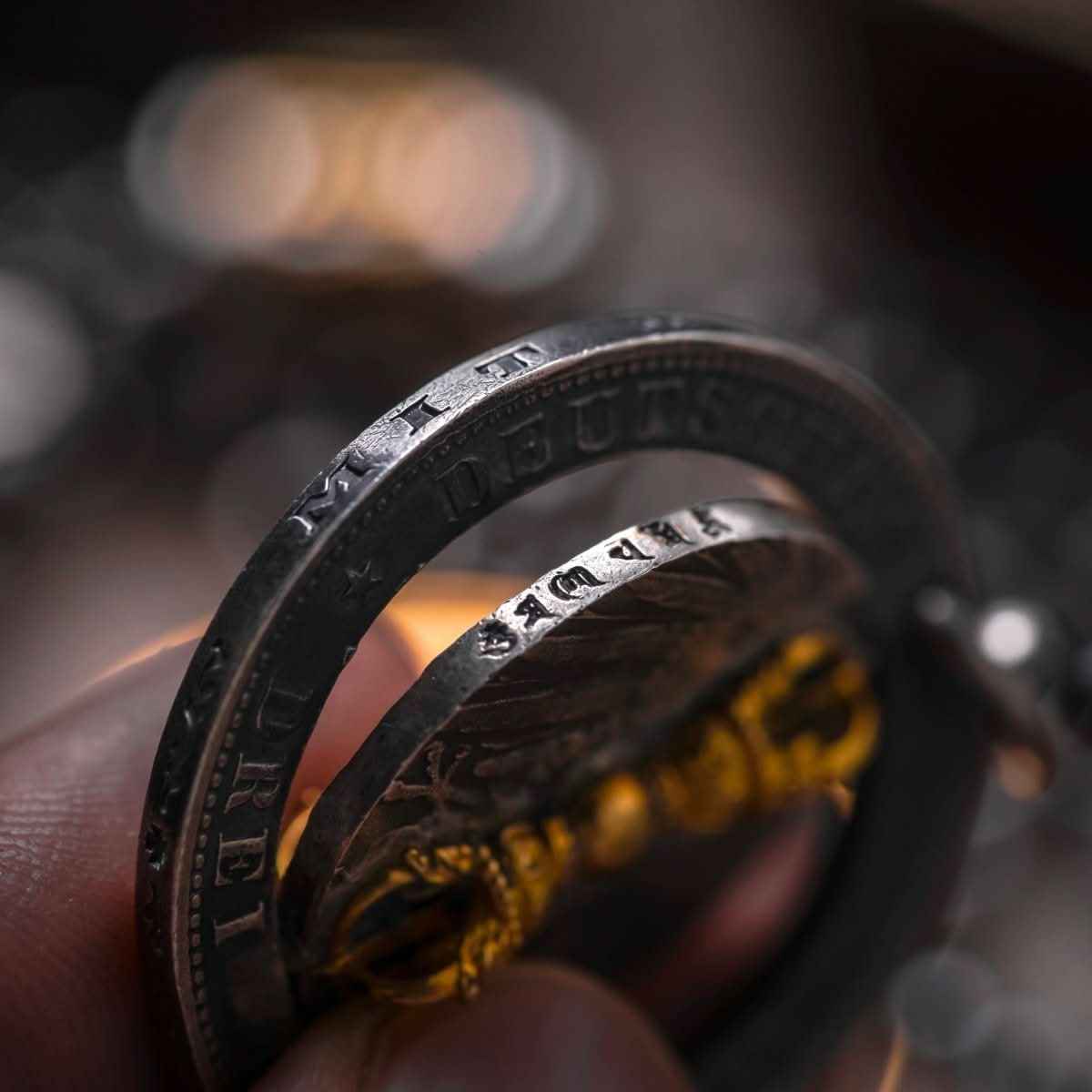 Vintage Round Hobo Coin Pendant - Men's Trendy EDC Accessory