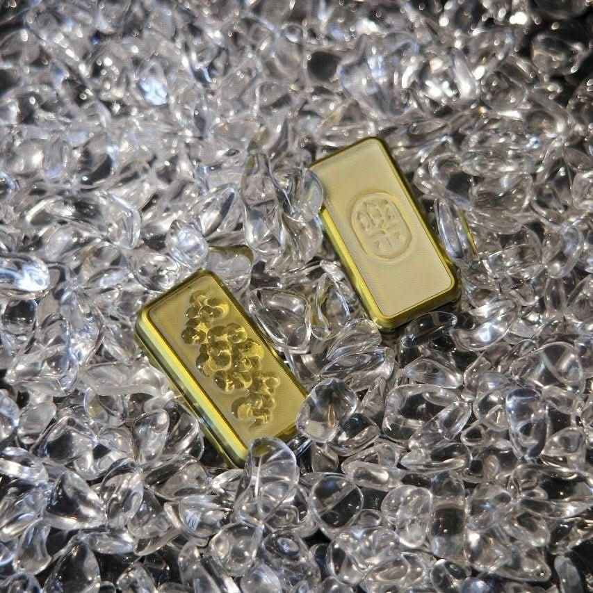 YOLO Crystal & Metal EDC Fidget Toy - Portable Joy & Luck Accessory